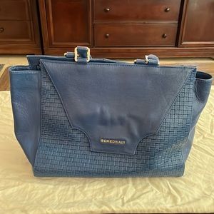 Beautiful 100% Genuine Leather Handbag